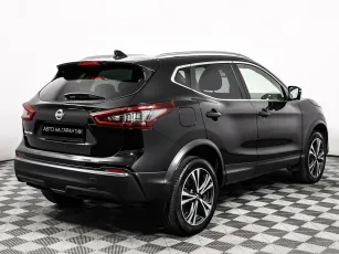 Nissan  5