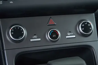 Hyundai  16
