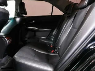 Toyota  12