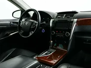 Toyota  7