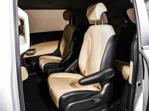 Kia  12