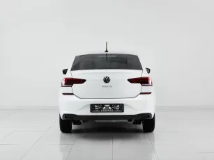 Volkswagen  6