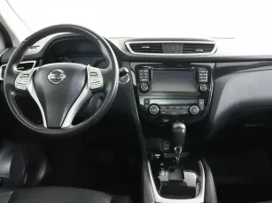Nissan  6