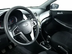 Hyundai  9