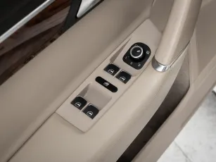 Volkswagen  13