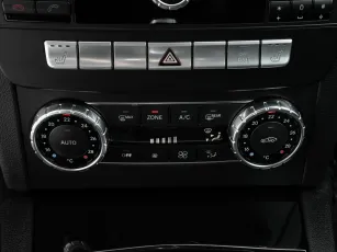 Mercedes-Benz  16