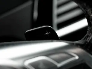 Mercedes-Benz  18