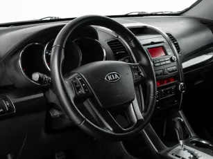 Kia  10