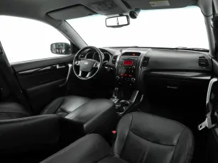 Kia  9