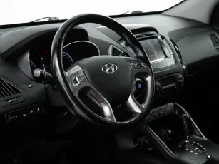 Hyundai  11