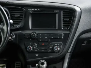 Kia  8