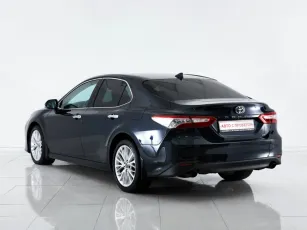 Toyota  5