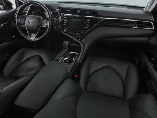 Toyota  9