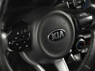 Kia  11