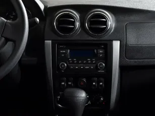 Nissan  10