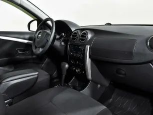 Nissan  6