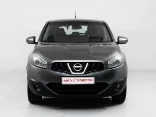 Nissan  2