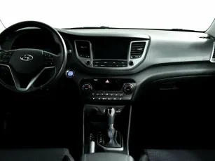 Hyundai  10