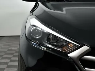 Hyundai  7