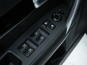 Kia  10