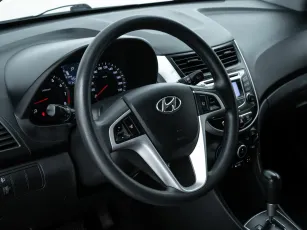 Hyundai  10