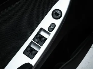 Hyundai  11