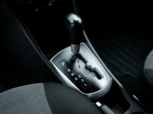 Hyundai  12