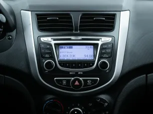 Hyundai  15