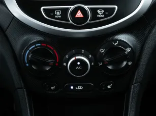 Hyundai  16