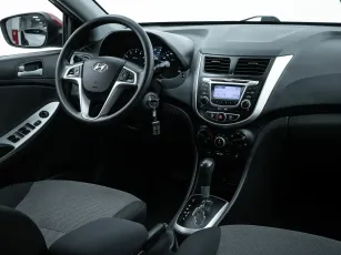 Hyundai  17