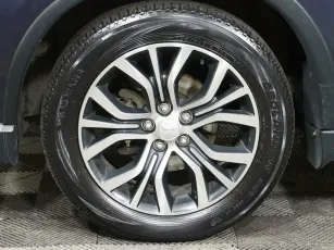 Mitsubishi  5