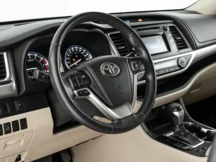 Toyota  10