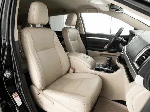 Toyota  19