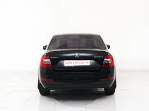 Skoda  6