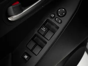 Mazda  12