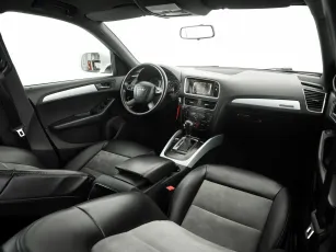 Audi  9