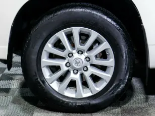 Toyota  7