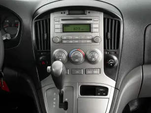 Hyundai  13