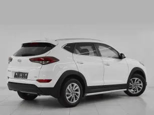 Hyundai  6