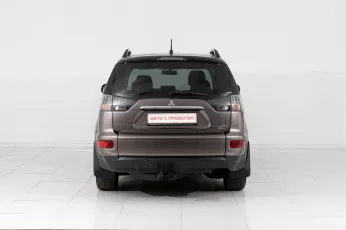 Mitsubishi  6