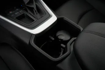 Toyota  17