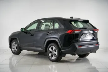 Toyota  5