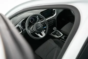 Kia  10