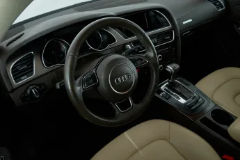 Audi  12