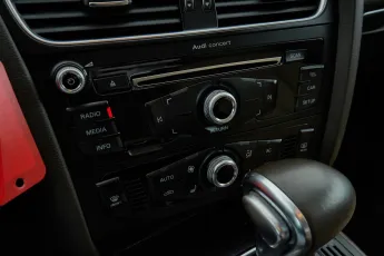 Audi  18