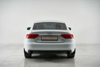 Audi  6