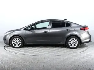 Kia  3