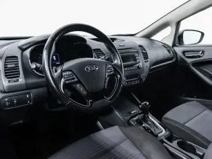 Kia  8