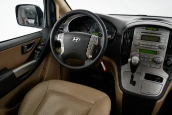Hyundai  10