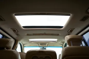 Hyundai  23